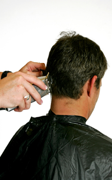 Salon Kevin Man Getting Discounted Haircut